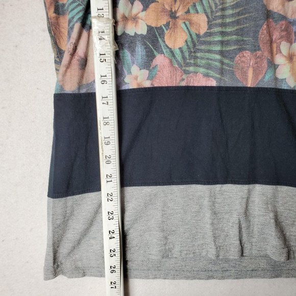 O'Neill flowerful size M short sleeve t-shirt - Picture 2 of 5